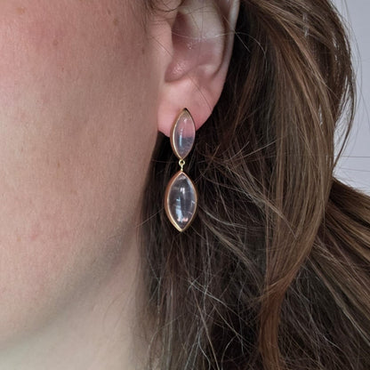 Vintage 14k gold garnet earrings
