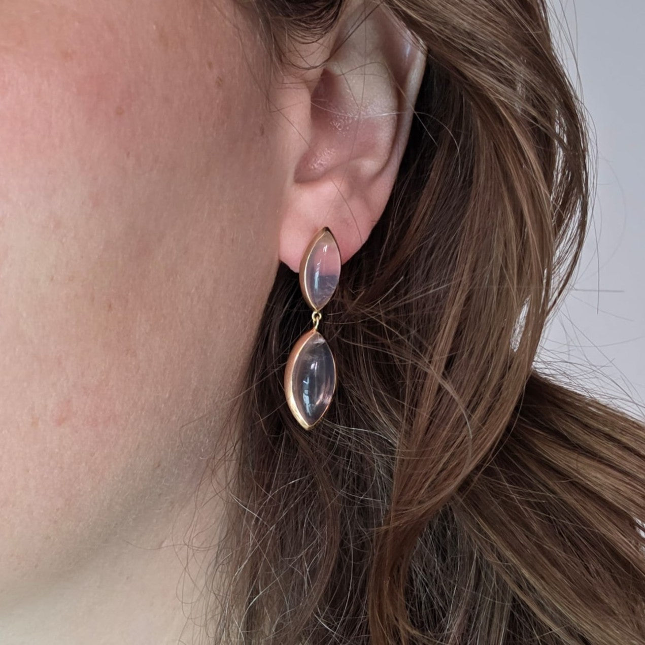 Vintage 14k gold garnet earrings