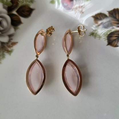 Vintage 14k gold garnet earrings