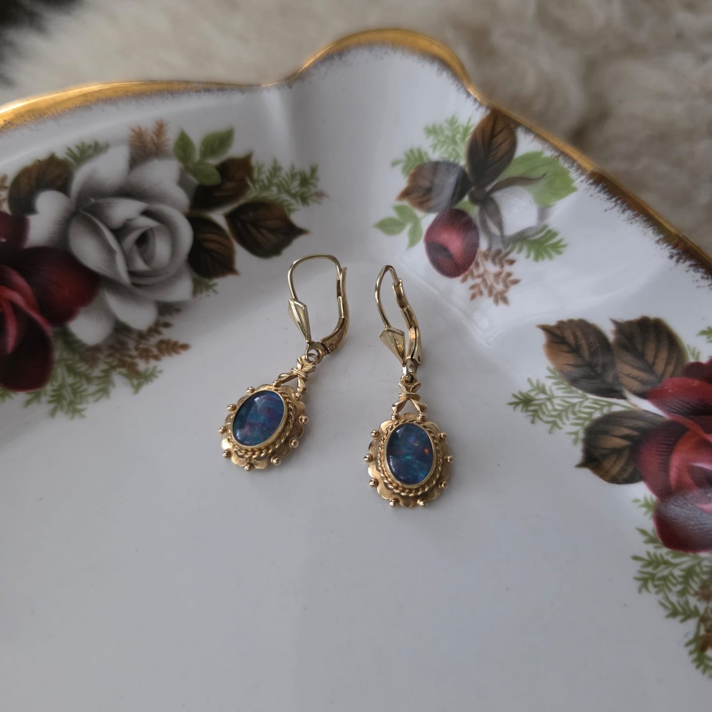 Vintage 14k gouden oorhangers opaal