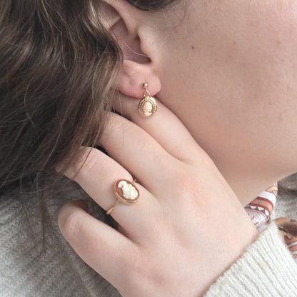 Vintage 18k gouden oorhangers camee