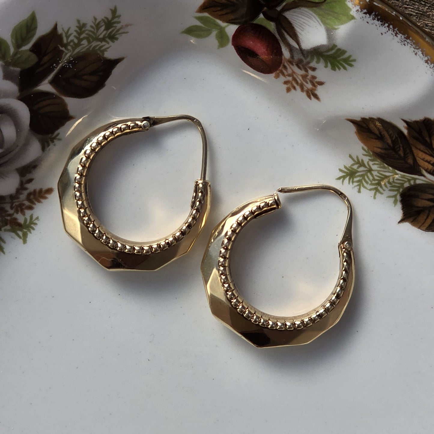 Vintage 14k gouden creolen versierd