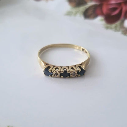 Vintage 14k gouden ring met saffier en diamantjes