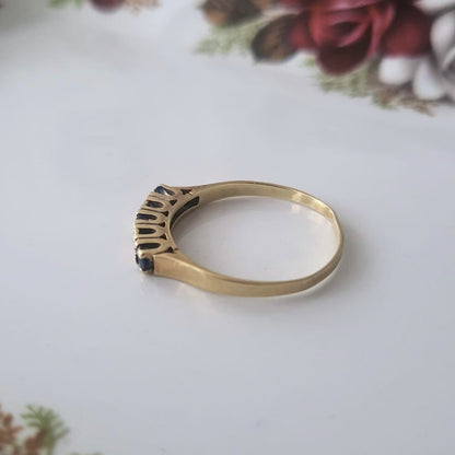 Vintage 14k gouden ring met saffier en diamantjes