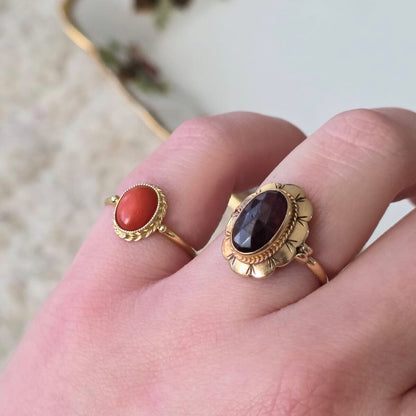 Vintage 14k gouden ring met bloedkoraal