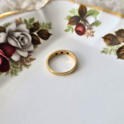 Vintage 18k gouden ring met robijn en diamant