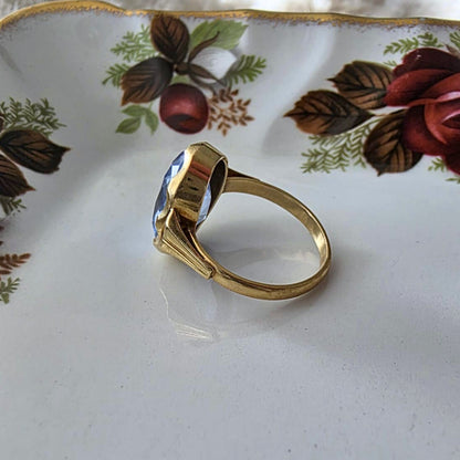 Vintage 14k gold ring with topaz