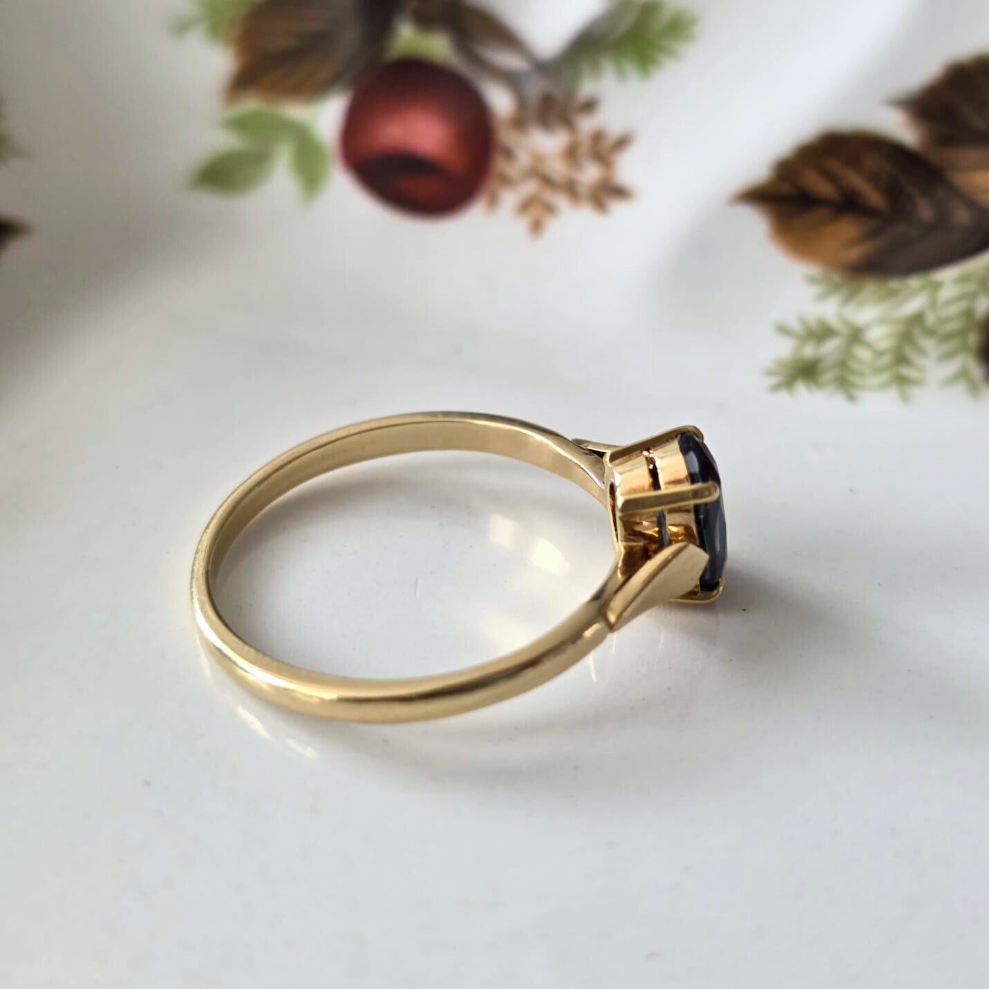 Vintage 14k gouden ring met petrol saffier