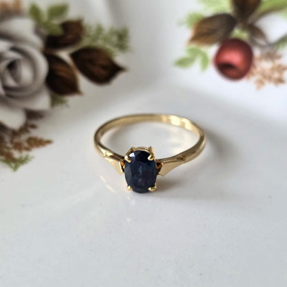 Vintage 14k gouden ring met petrol saffier