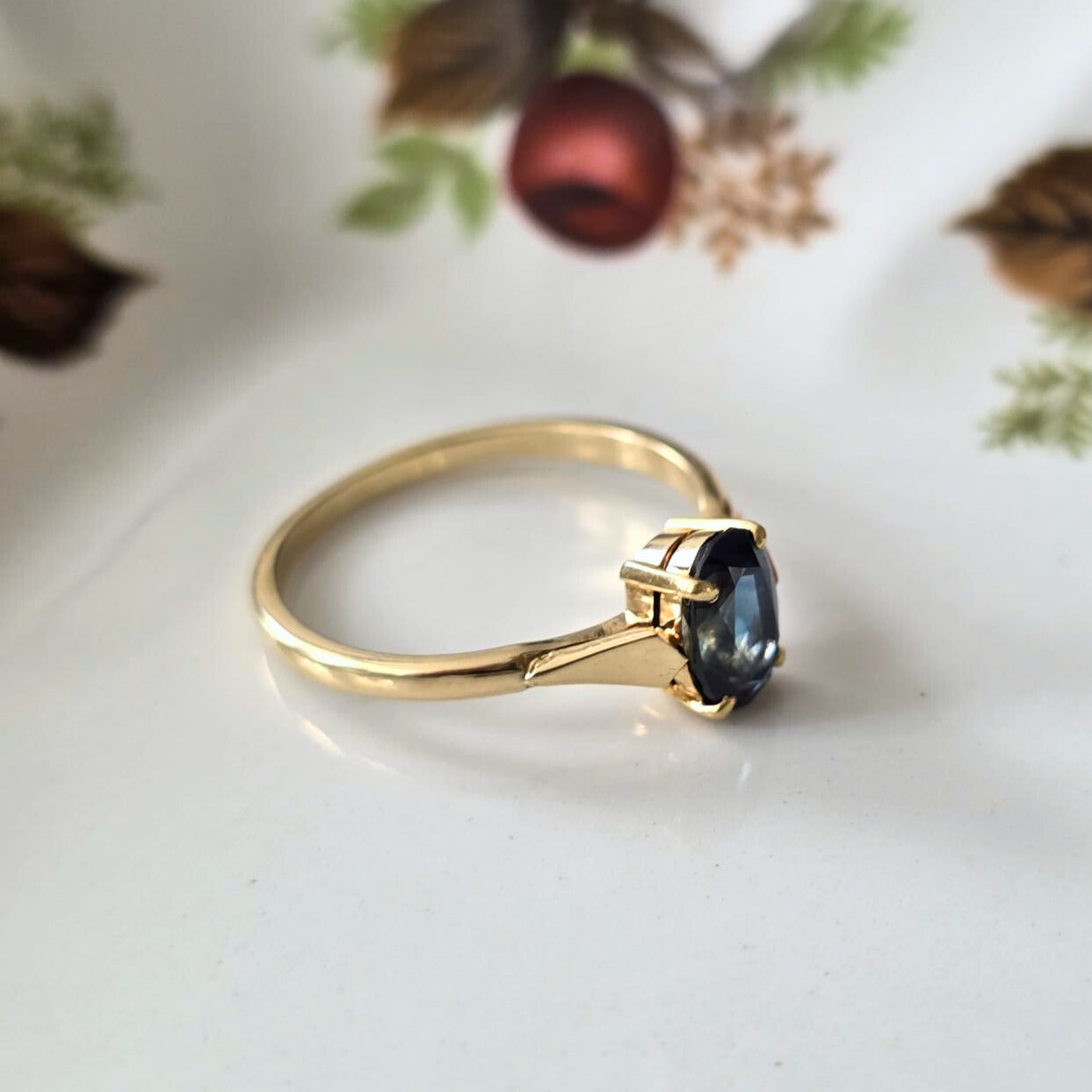Vintage 14k gouden ring met petrol saffier