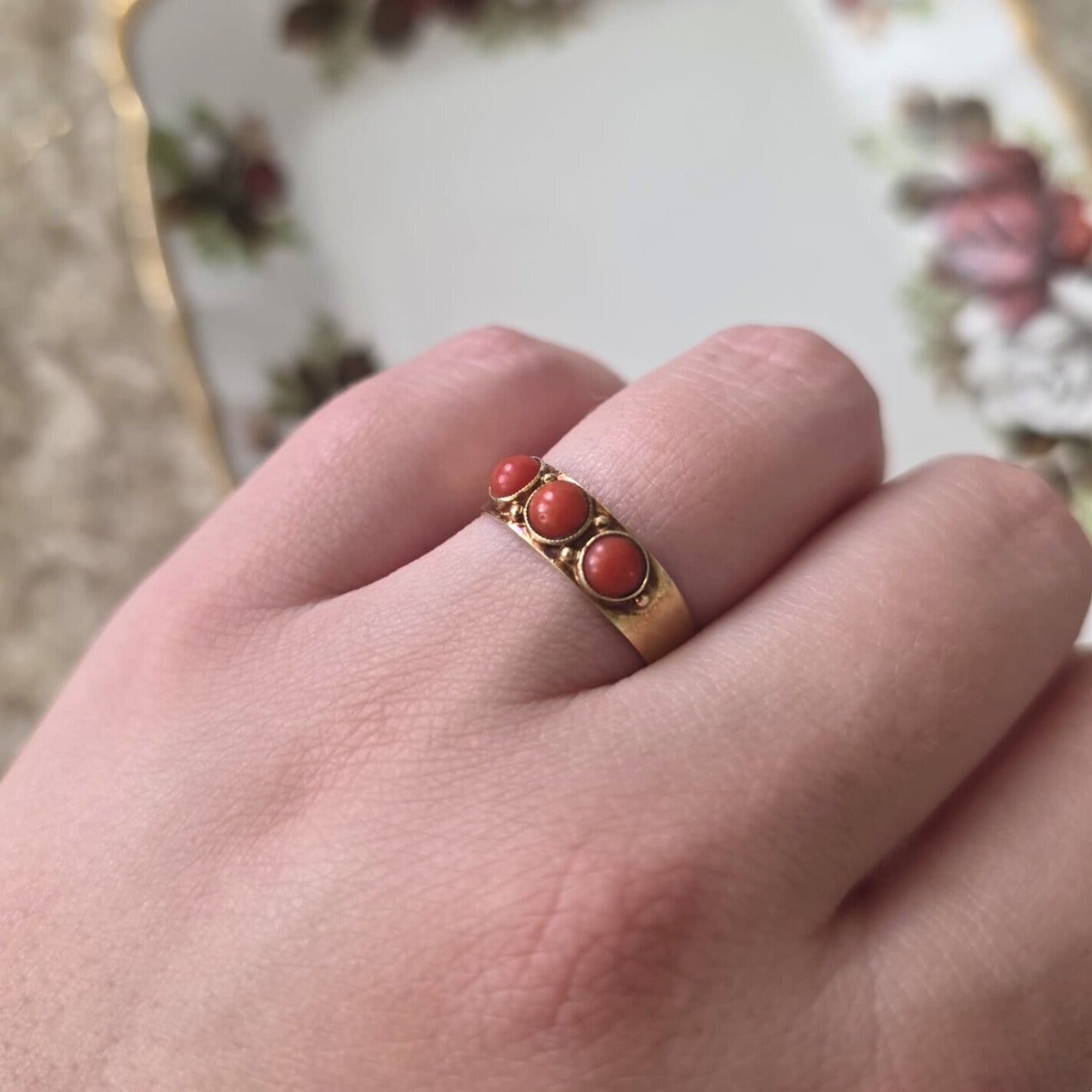 Vintage 14k gouden ring met bloedkoraal