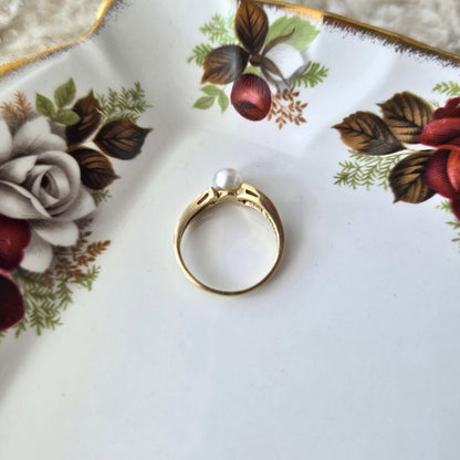 Vintage 14k gold ring with pearl