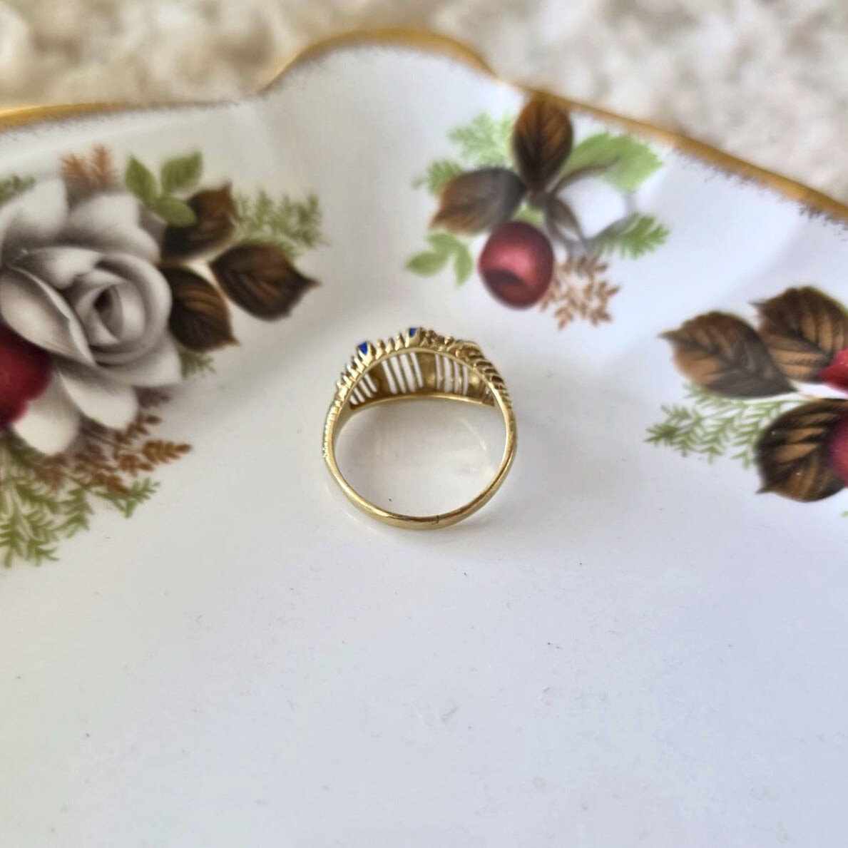 Vintage 14k gouden ring met blauwe emaille