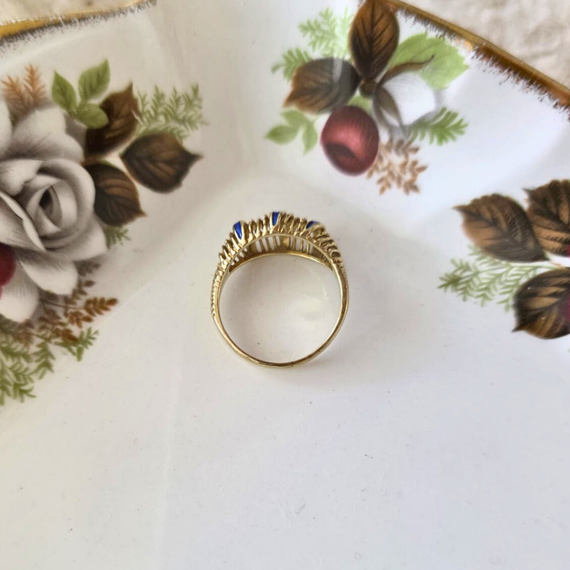 Vintage 14k gouden ring met blauwe emaille