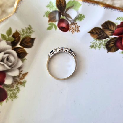 Vintage 9k wit gouden ring met saffier en kwarts