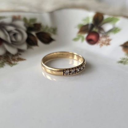 Vintage 14k gouden ring met 5 diamanten