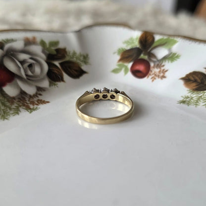 Vintage 14k gouden ring met 3 diamanten
