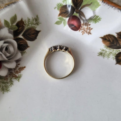 Vintage 14k gouden ring met 3 diamanten