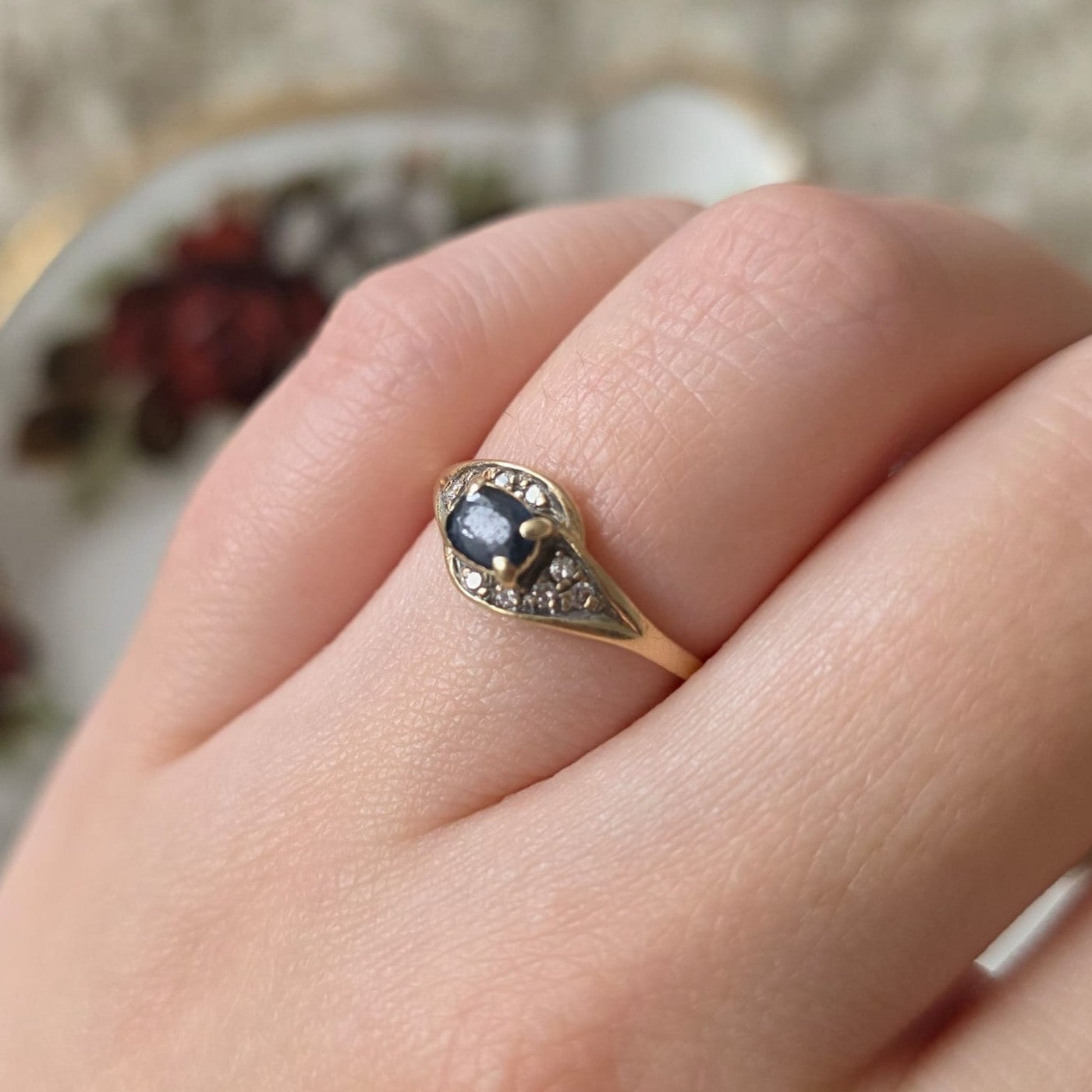 Vintage 14k gouden ring met saffier en diamanten