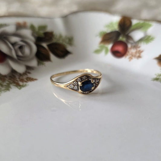 Vintage 14k gouden ring met saffier en diamanten