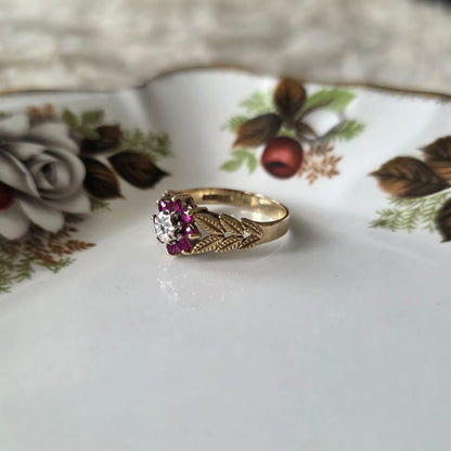 Vintage 8k gouden ring met robijn en diamant