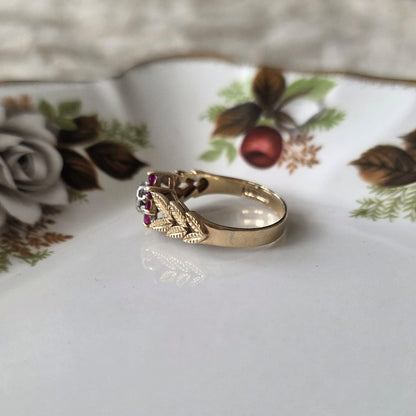Vintage 8k gouden ring met robijn en diamant