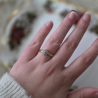Vintage 18k gold ring with diamonds