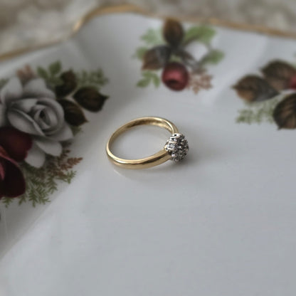 Vintage 18k gold ring with diamonds