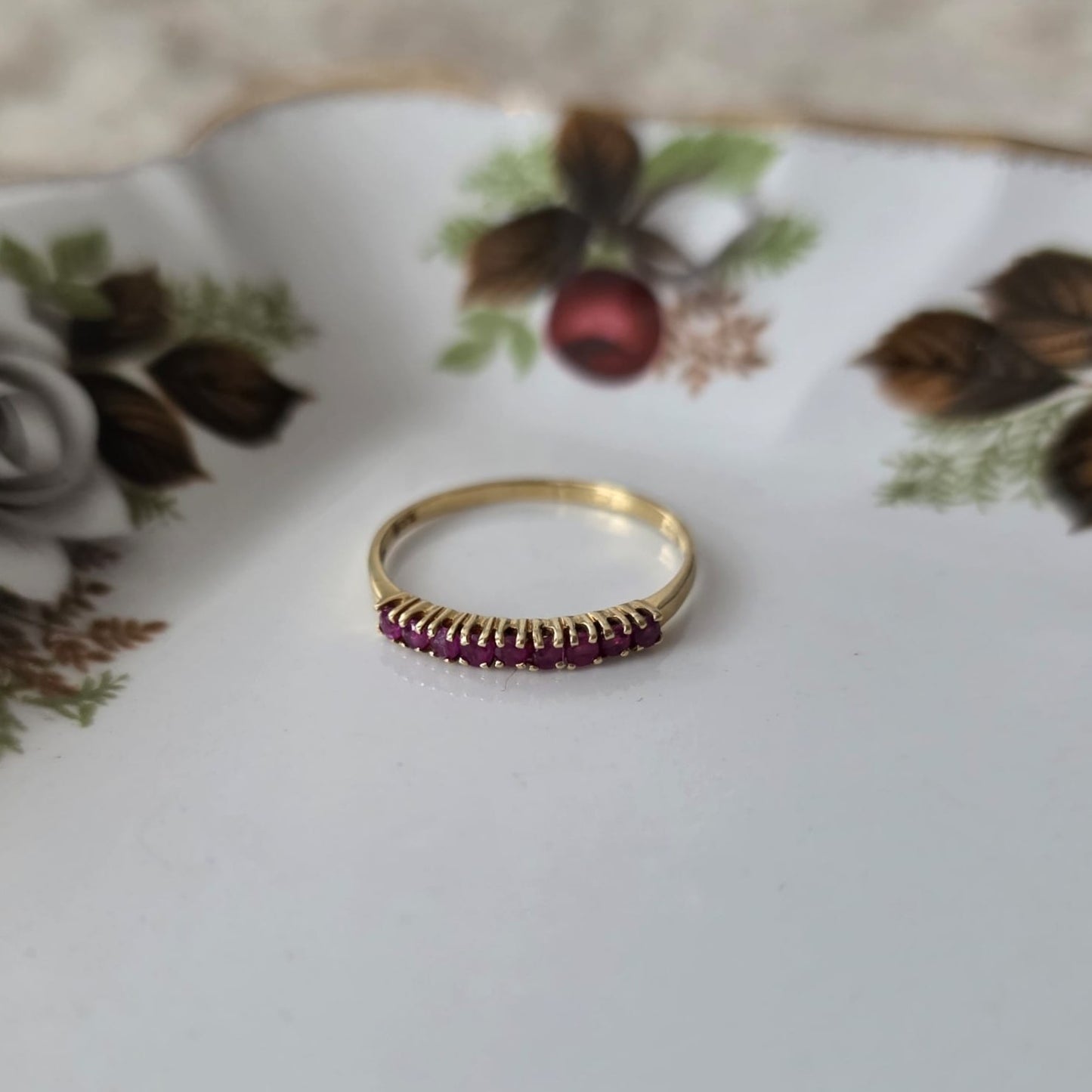 Vintage 14k gouden ring met robijnen