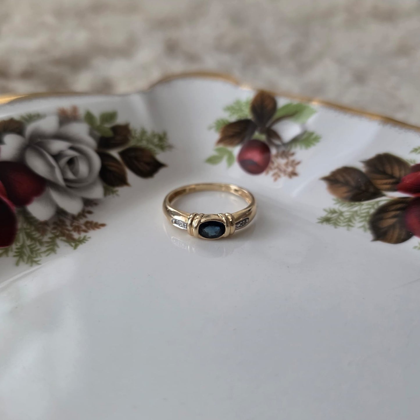 Vintage 14k gouden ring met petrol spinel en diamantjes