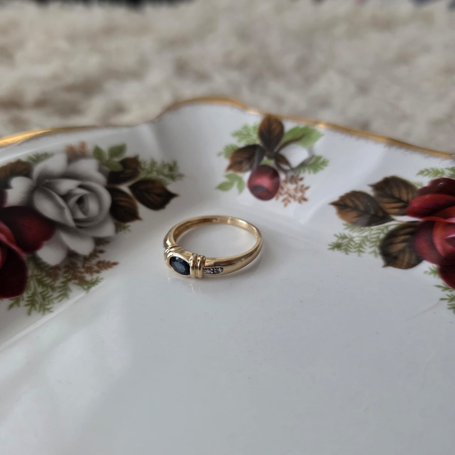 Vintage 14k gouden ring met petrol spinel en diamantjes