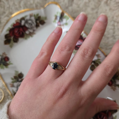 Vintage 14k gouden ring met saffier en diamantjes