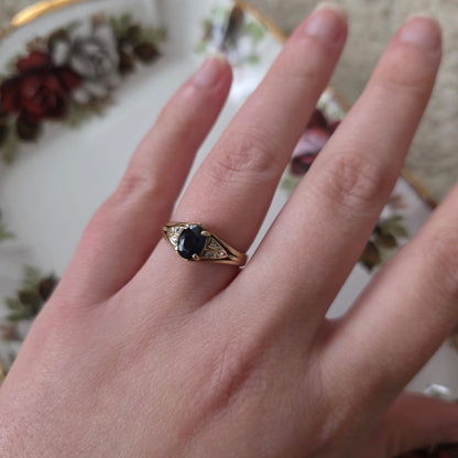 Vintage 14k gouden ring met saffier en diamantjes