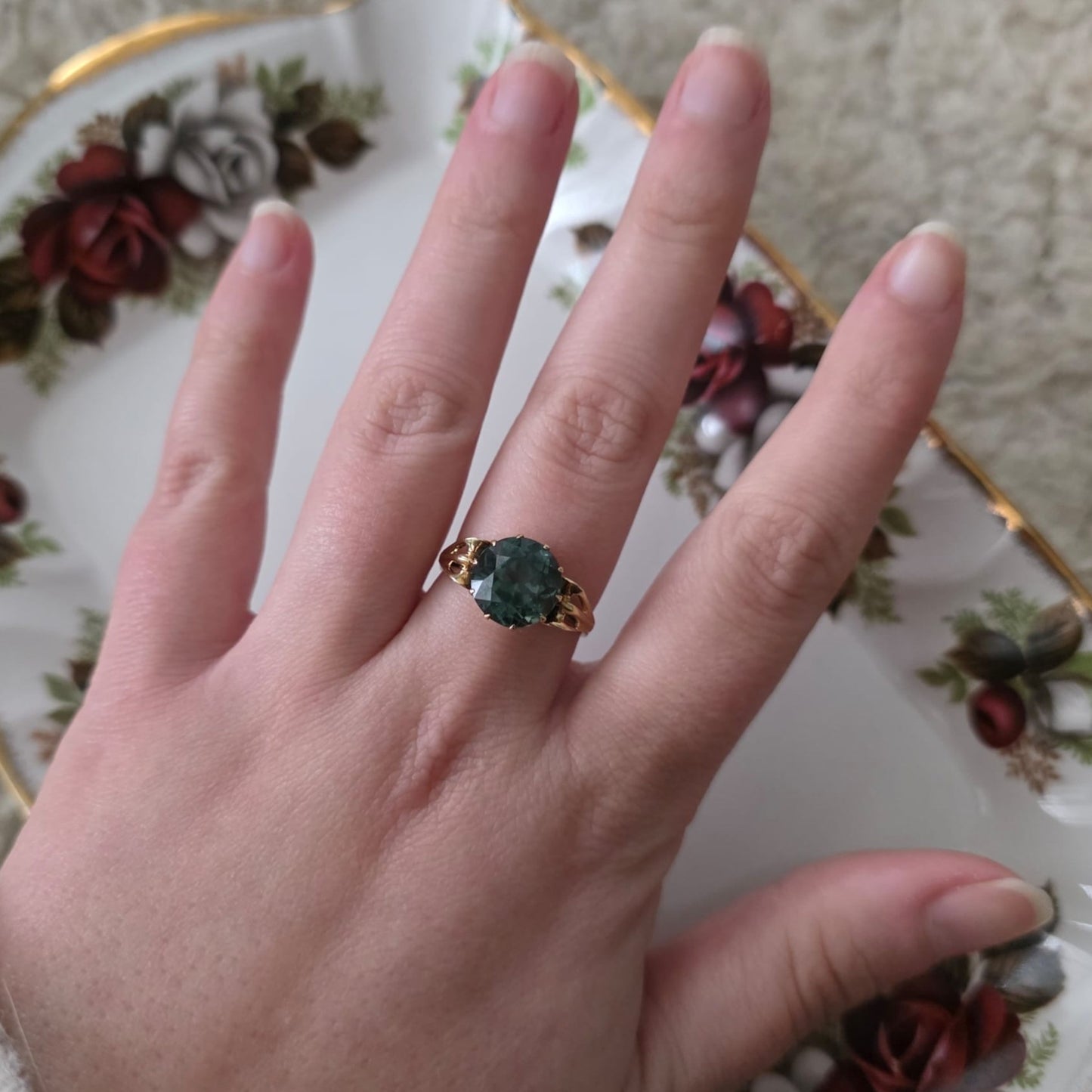 Vintage 14k gouden ring met groene spinel