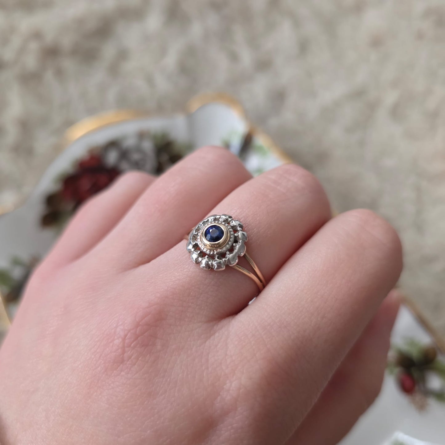 Antieke 14k gouden ring met zilveren kop en saffier