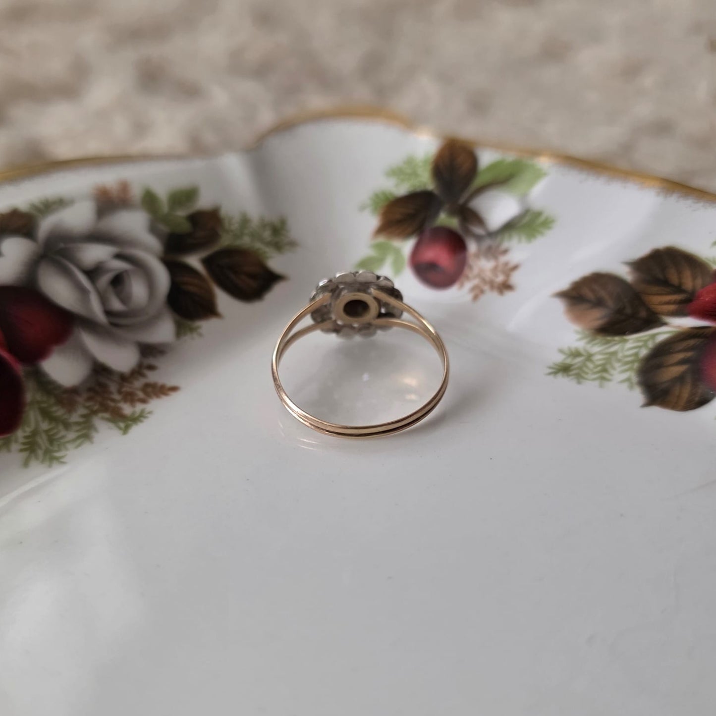 Antieke 14k gouden ring met zilveren kop en saffier