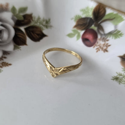 Vintage 18k gouden ring hand gegraveerd