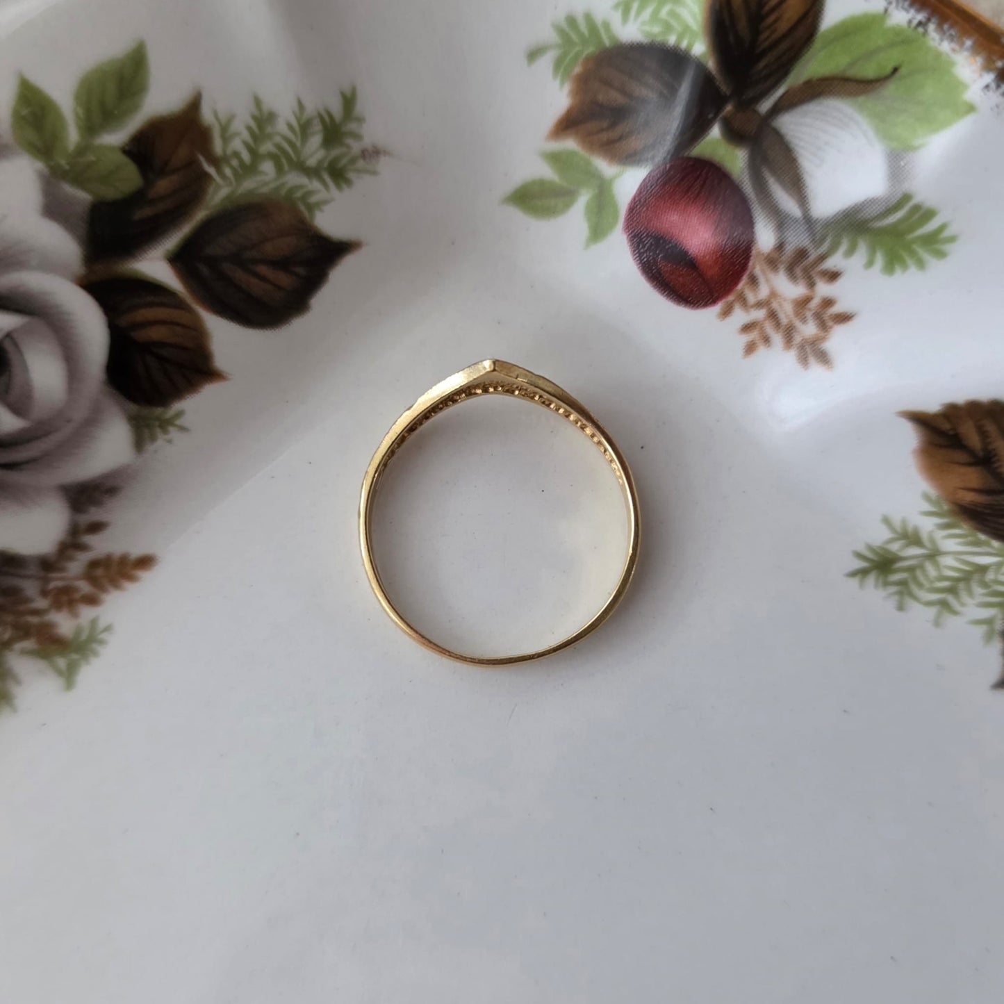 Vintage 18k gouden ring hand gegraveerd