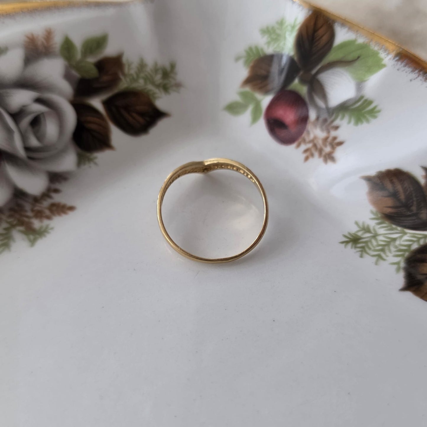 Vintage 18k gouden ring hand gegraveerd