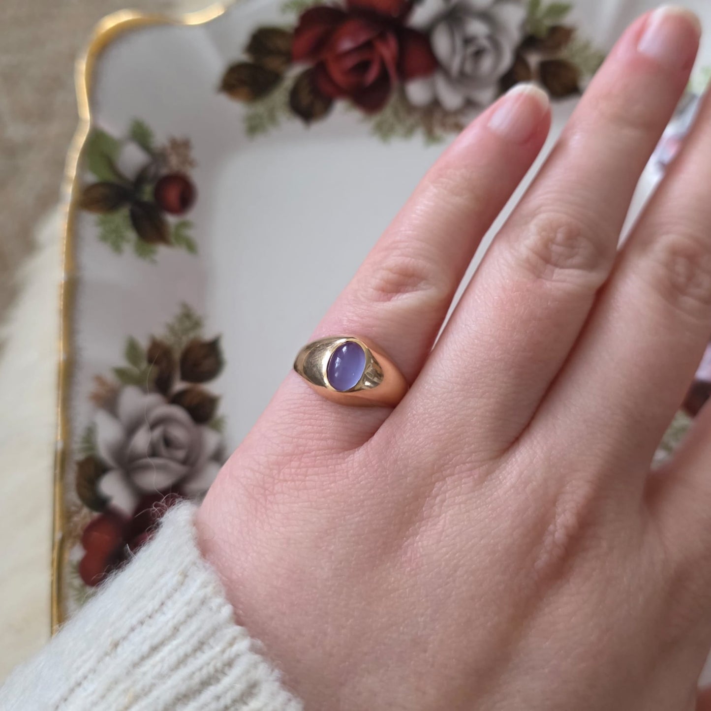 Vintage 18k gouden zegelring met chalcedoon