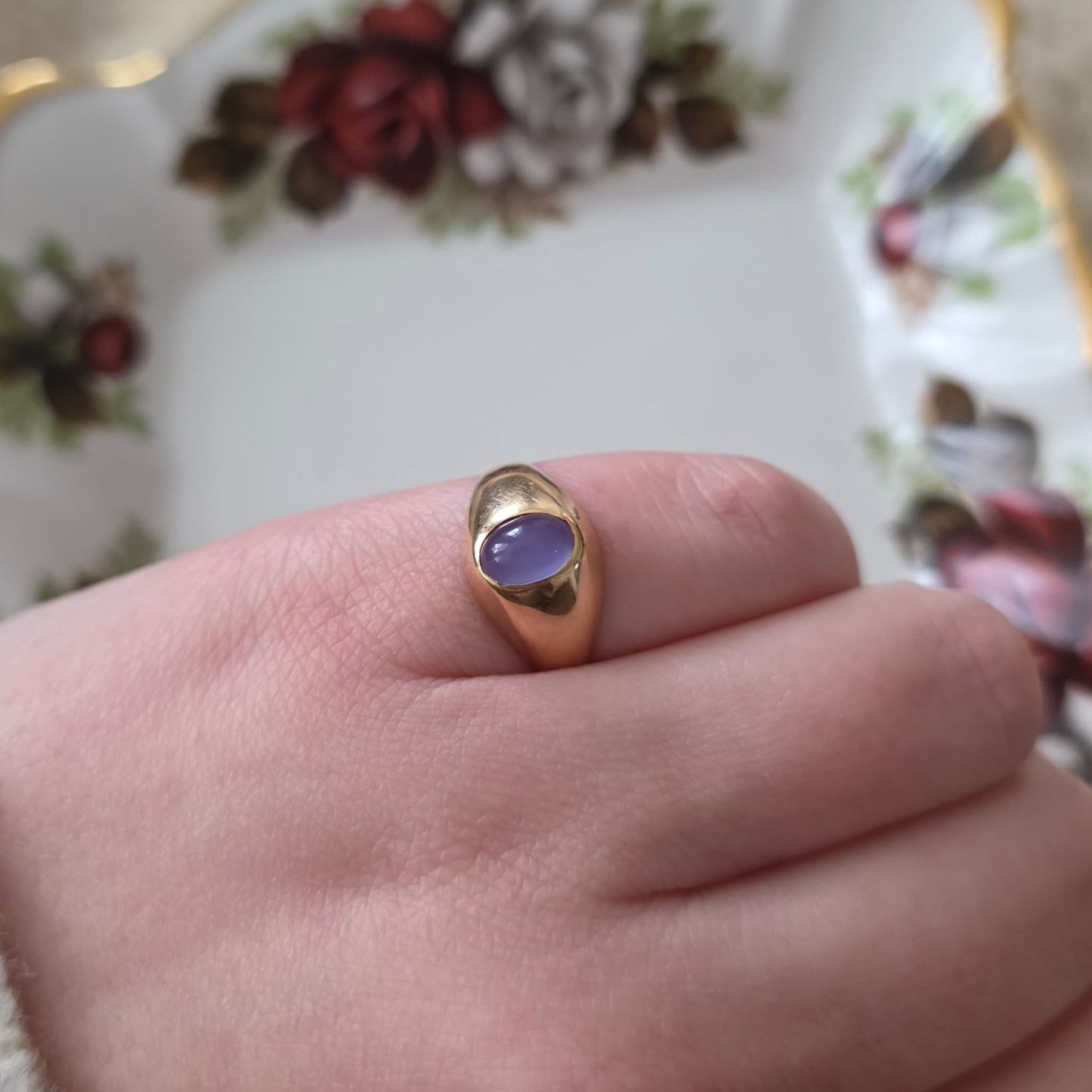 Vintage 18k gouden zegelring met chalcedoon