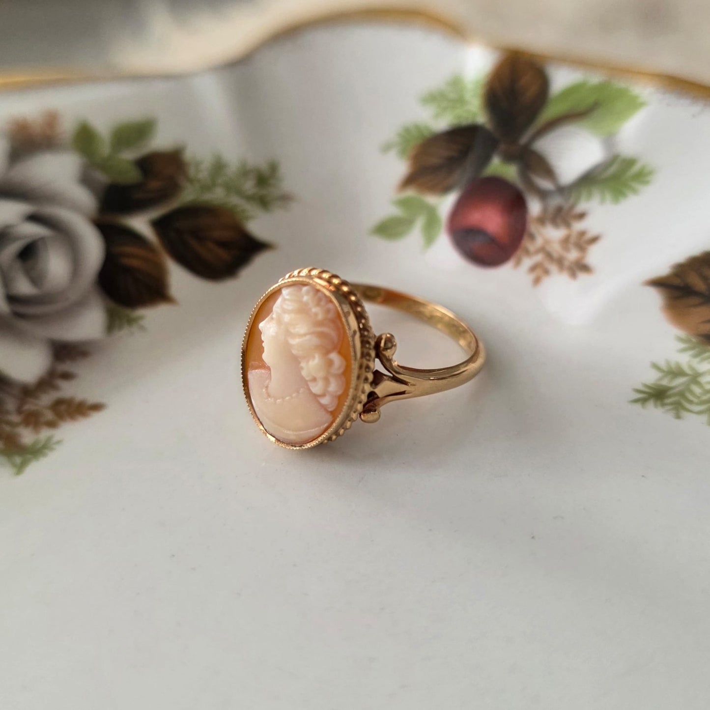 Vintage 14k gouden ring camee met gravure