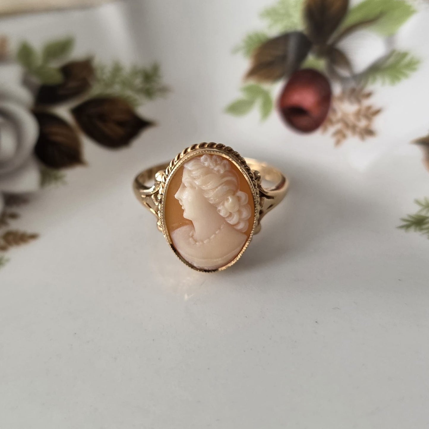 Vintage 14k gouden ring camee met gravure
