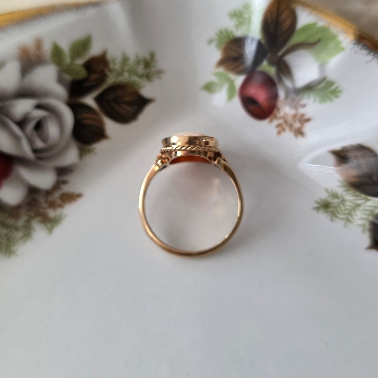 Vintage 14k gouden ring camee met gravure
