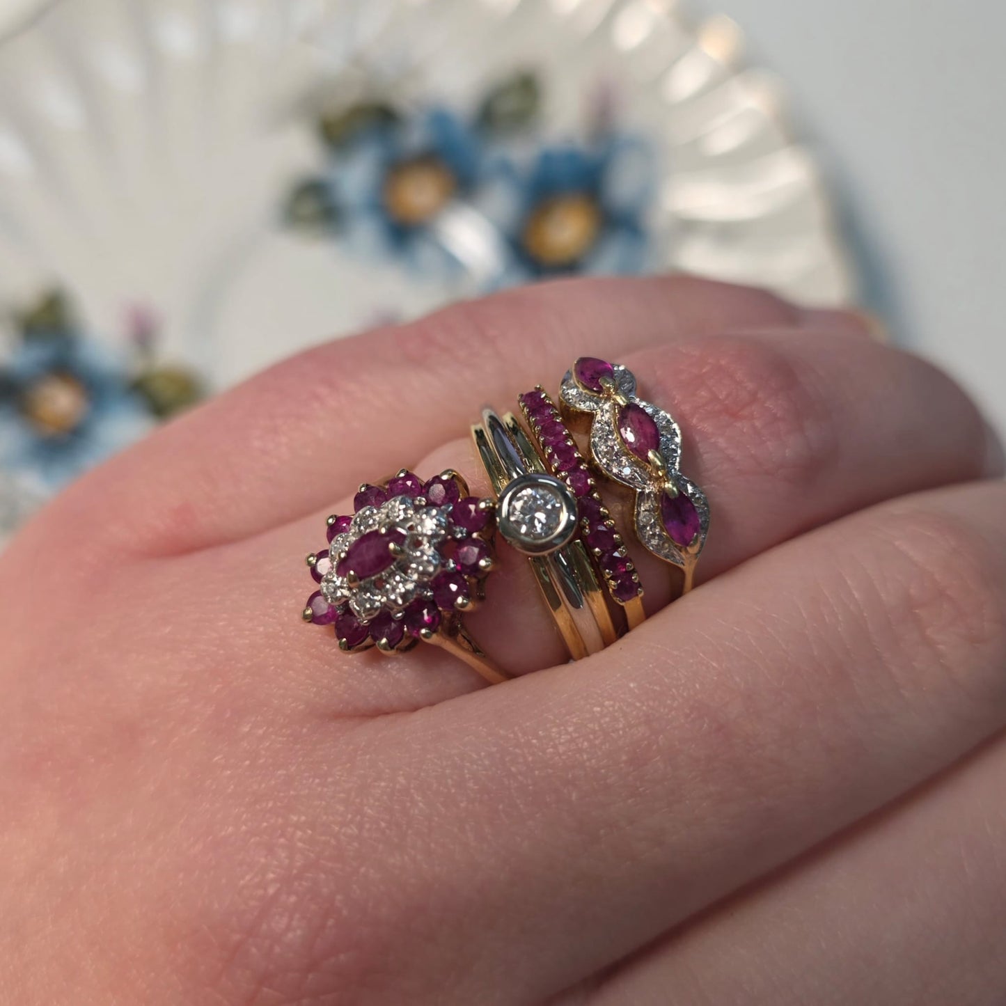 Vintage 9k ring met robijn en diamant