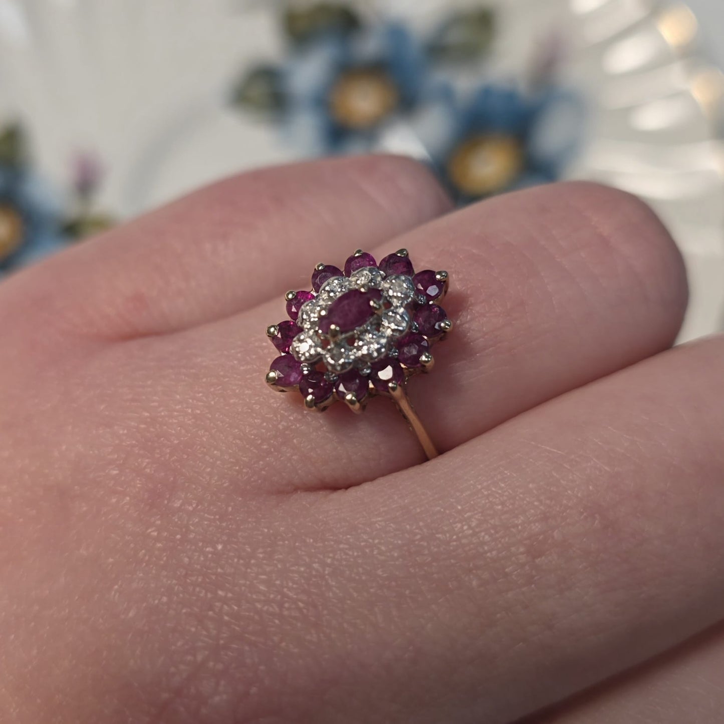 Vintage 9k ring met robijn en diamant