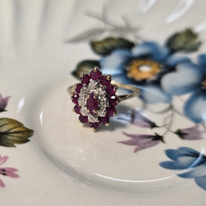 Vintage 9k ring met robijn en diamant