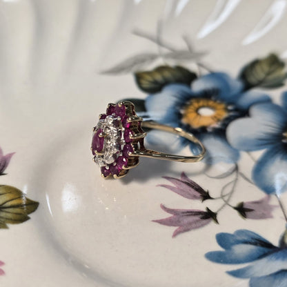 Vintage 9k ring met robijn en diamant