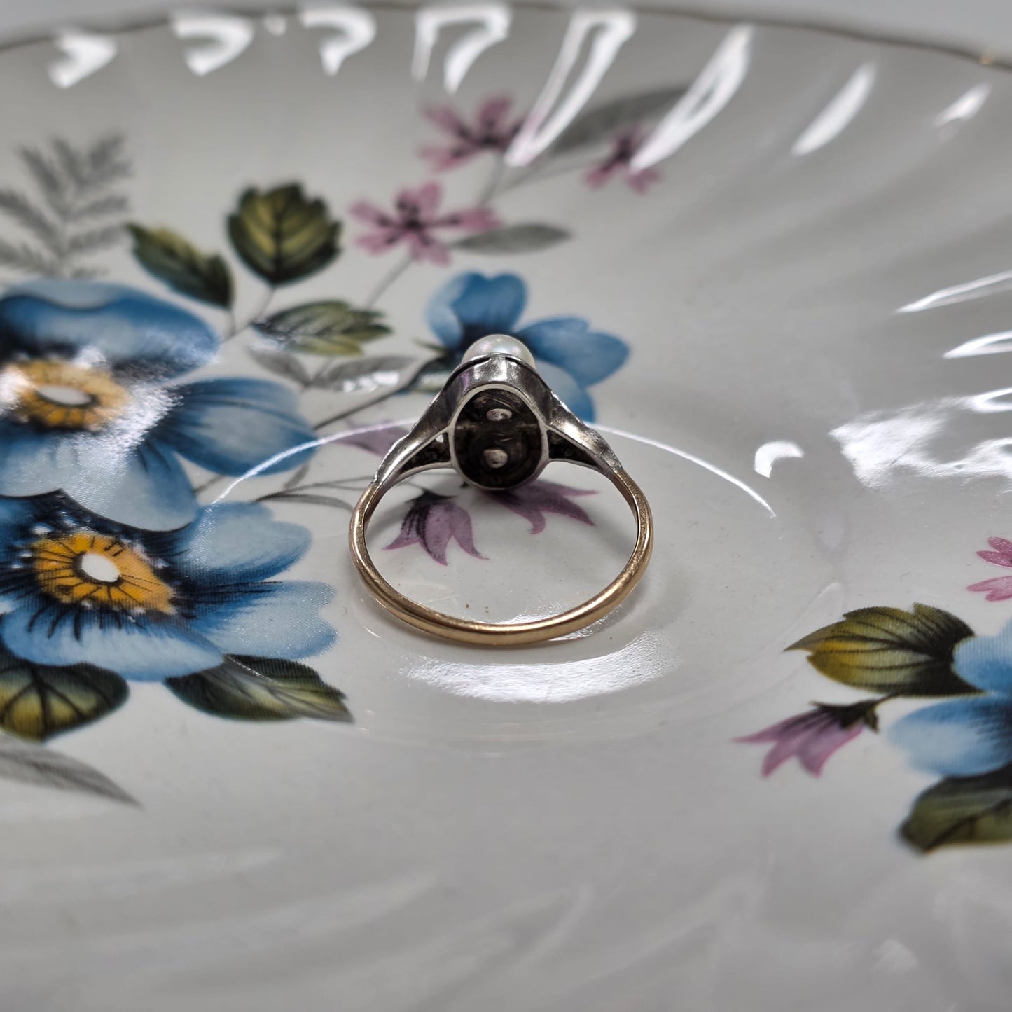 Antieke 14k en zilver ring met parel en marcasiet