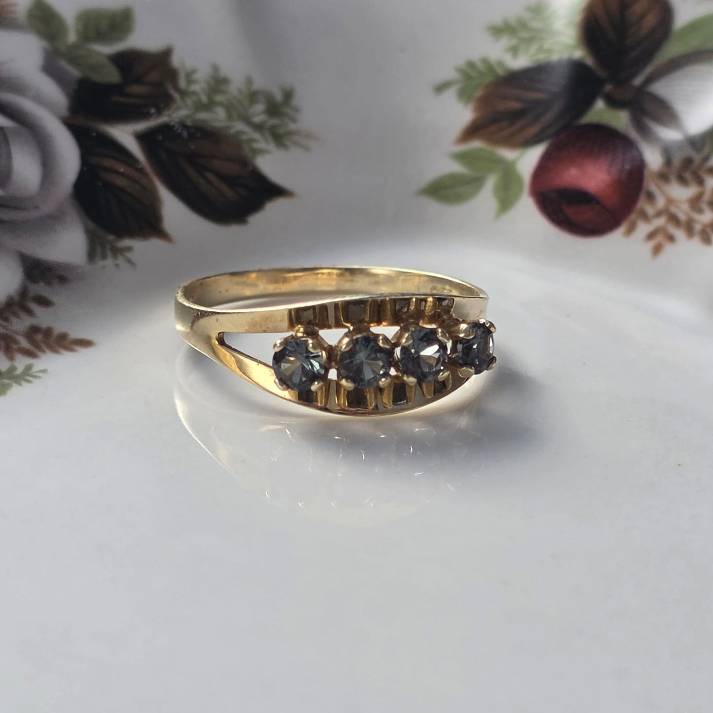 Vintage 14k gouden ring salie groene spinel